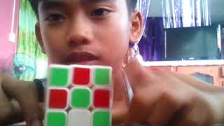 How to fix a Rubik's cube easily in just seconds!