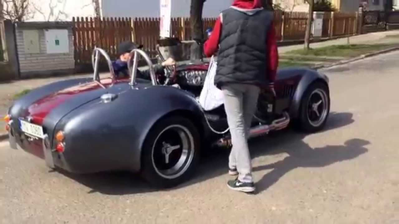 Shelby Cobra replica: sound + acceleration