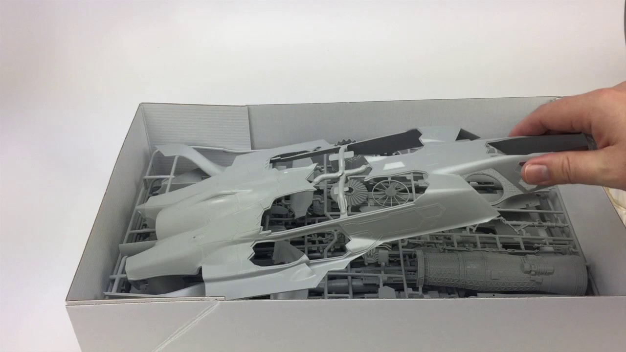 Neu Italeri 1409-1//72 F-35A Lightning II