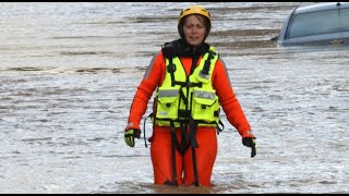 Pas-de-Calais : Après les inondations, les entreprises s'activent pour nettoyer les dégâts