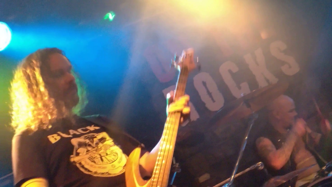 STONER KINGS - Damn Deal Done (Entombed cover)