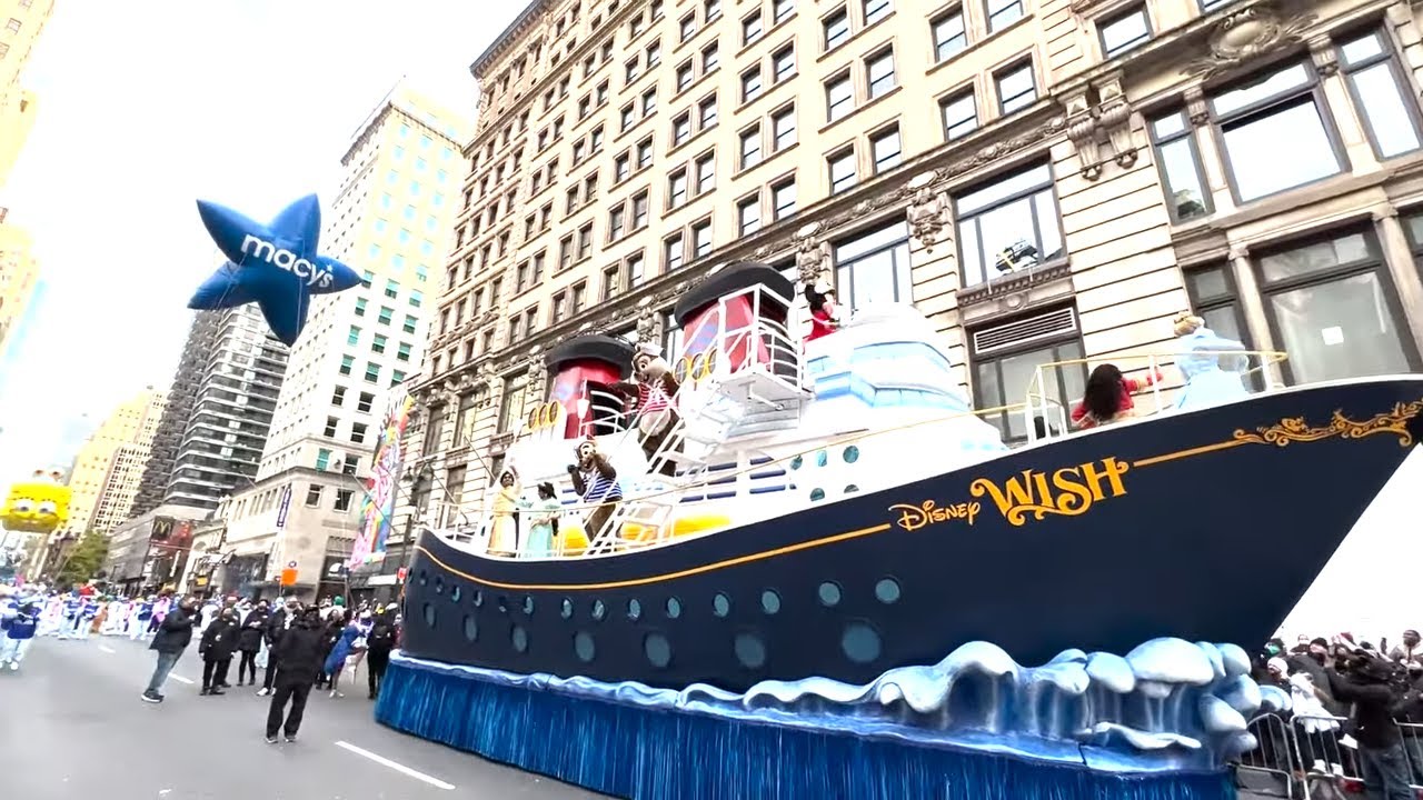 Disney at the 2021 Macy's Thanksgiving Day Parade - YouTube