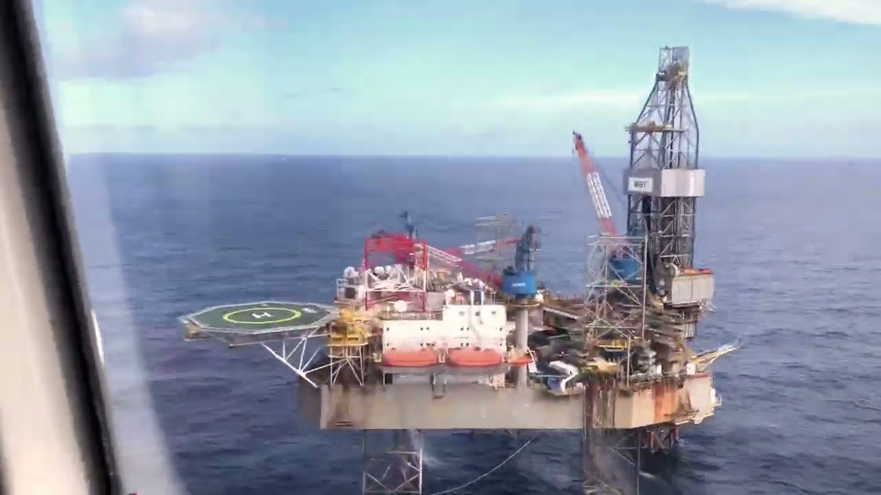 My Personal Flying Van 「offshore helicopter - oil rig」