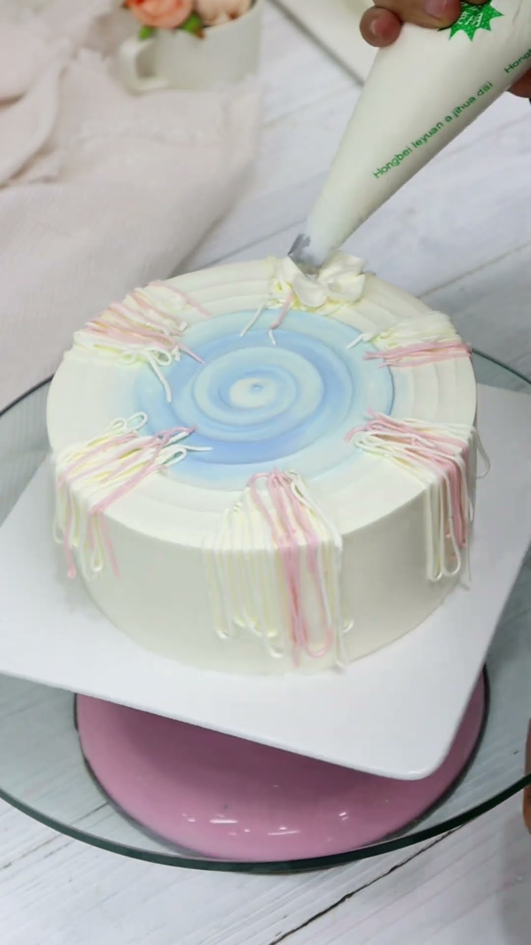 Cake training, cake baking teaching, bread and cake professional baking