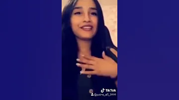 سنين العمر بعطيك قلبي العايش فيك 