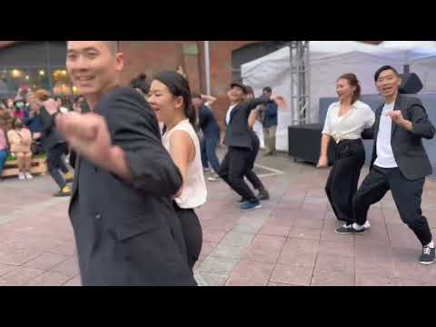 最流行的社交舞，人人都能跳的搖擺舞是什麼（1分鐘懶人包）What Is Swing Dance? | 台灣最友善搖擺舞團