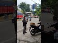 di jalan raya teluk gong jakarta utara