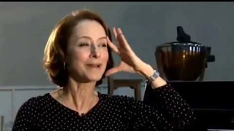 Quantos anos tem a Ana Botafogo?