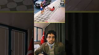 Yolda Anneyle Yürüyen Çocuğa Tokat Cezası Ne?