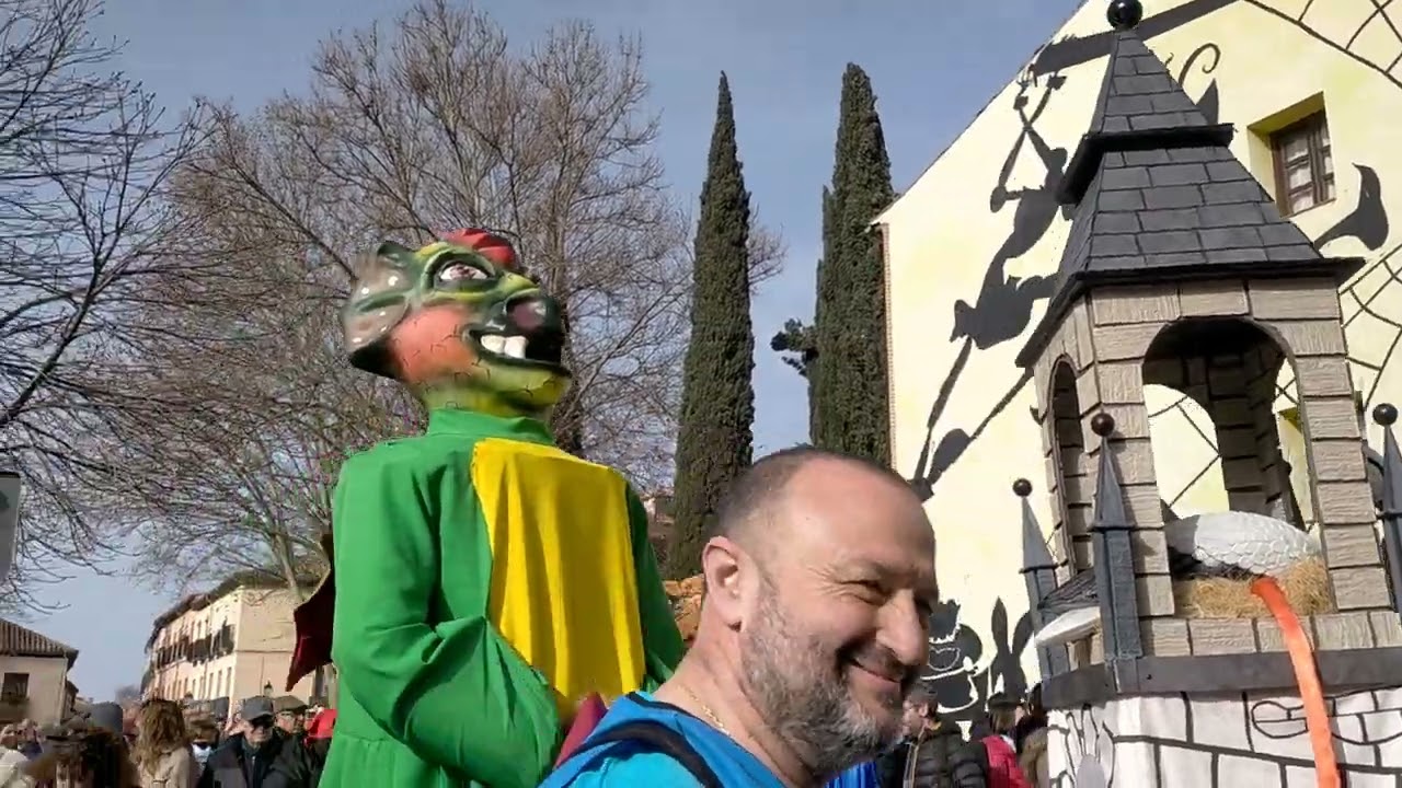 Los gigantes y los Pequeñantes de Alcalá de Henares desfilan en el concurso infantil 2023 CAP 1