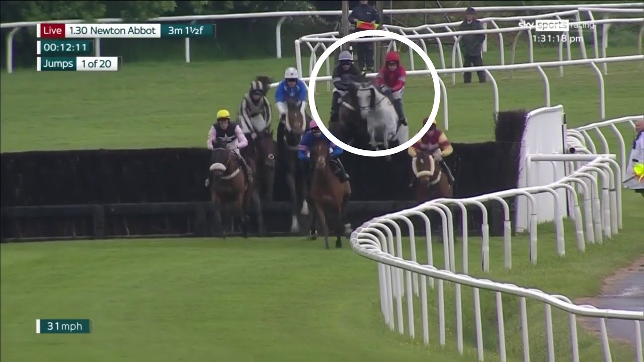 Brilliant recovery! Tom Scudamore loses irons after bumping into horse but still wins easily!