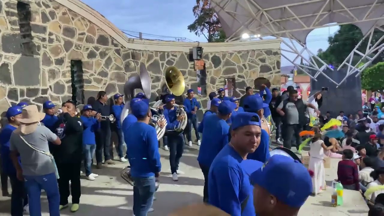 Banda Tromba Sinaloense, Chinelos en Temamatla
