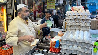 India's Fastest Omelet Making | Khan Omelette Corner | Bread Cheese Omelette | Indian Street Food