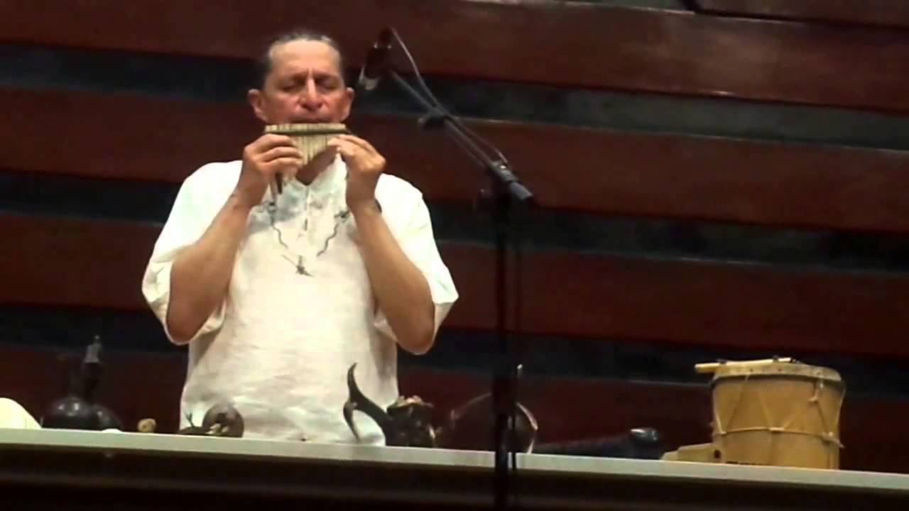 Instrumentos musicales Andinos y Amazónicos, Kike Pinto