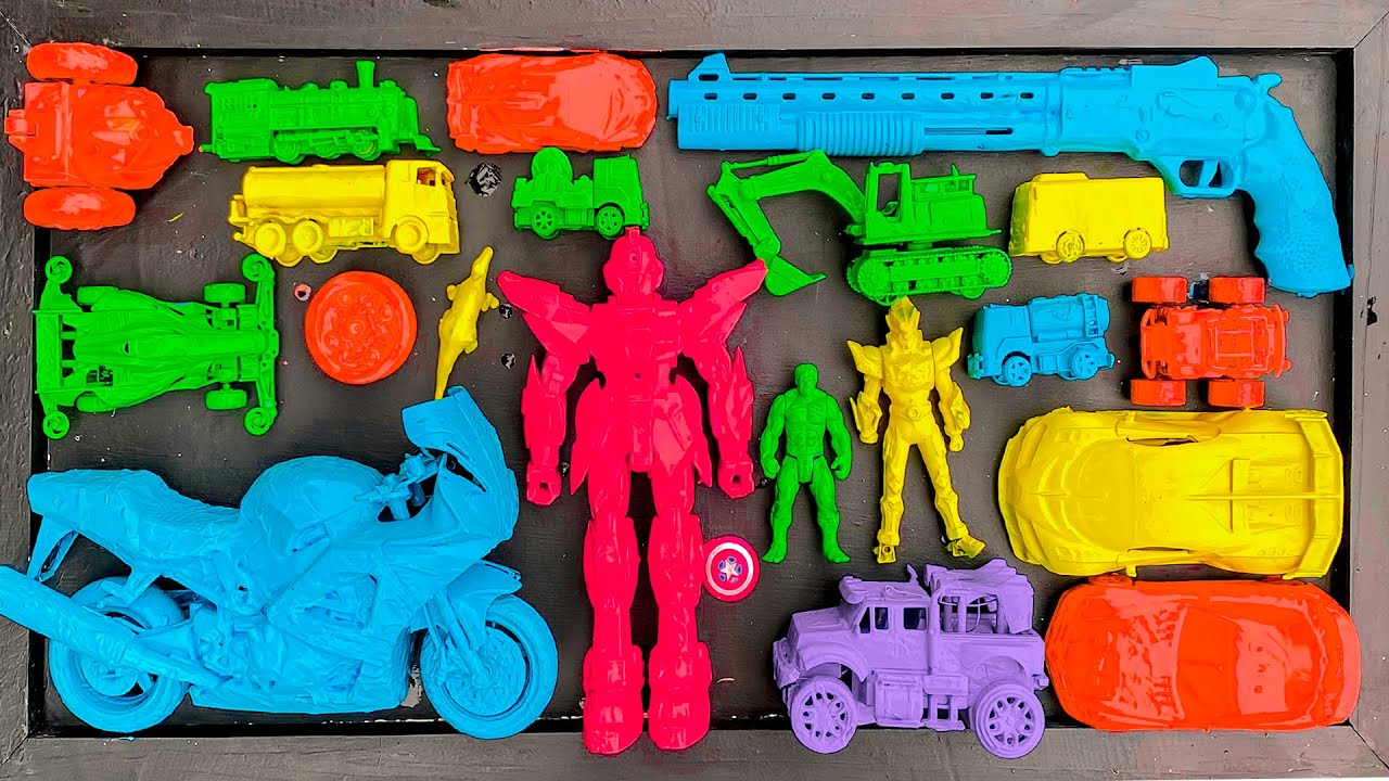 Membersihkan mobil mobilan, mobil balap, robot, motor balap, kereta api, mobil monster, hero, damkar