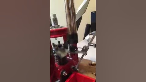 Lee small case feeder