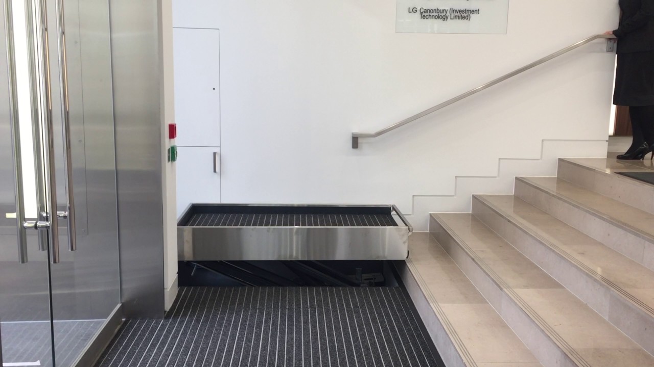 Cantilever Platform Lift