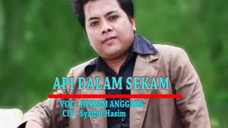 Api dalam sekam