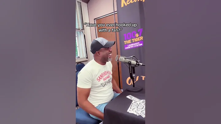 Darius Rucker admits to hooking up with a fan. #dariusrucker #countrymusic #shorts