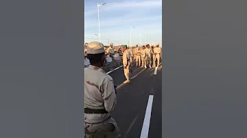 موسيقى الجيش الموريتاني مع استعراض افراده 