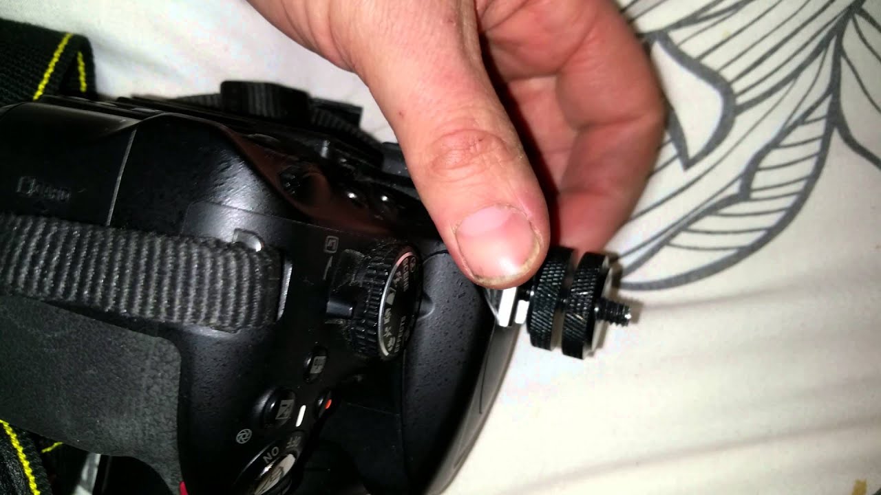Hot shoe tripod mount