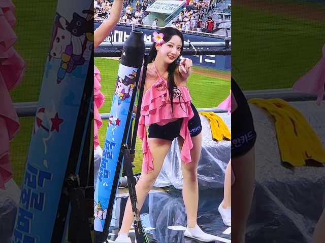 [워페????] 잠실 흠뻑쇼 그녀????"러빙유" 씨스타6????서여진 Seo Yeojin 치어리더 직캠 fancam