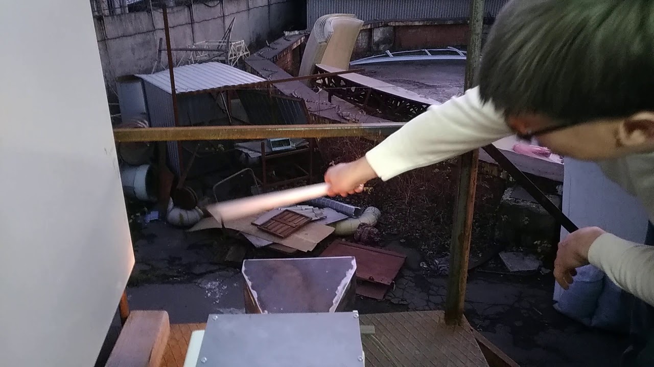 Микроволновка и беспроводное освещение - YouTube