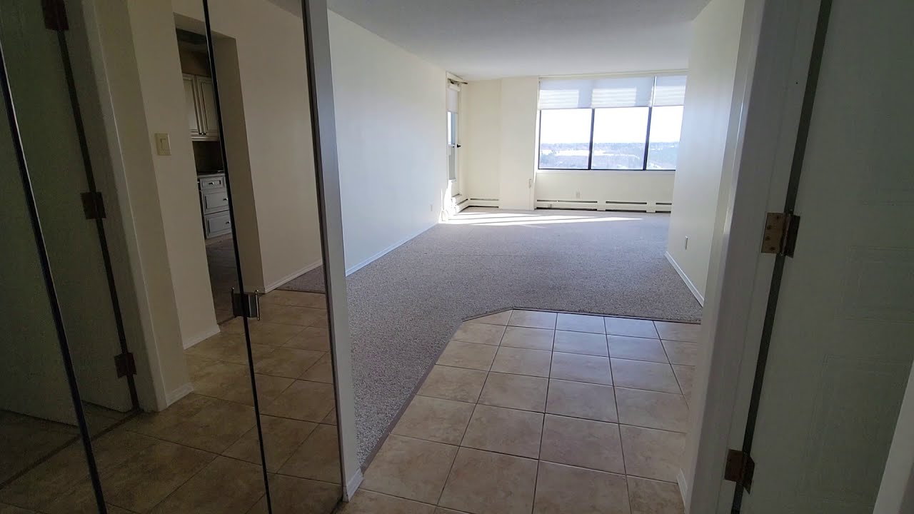 Executive 2 bed 2 bath condo river valley view