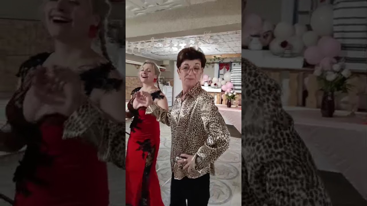 Neluța Tudor-La petrecere de ziua bărbaților,cu un colaj de sârbe cover)!❤️💙🎤🎼🥂🍾🥳