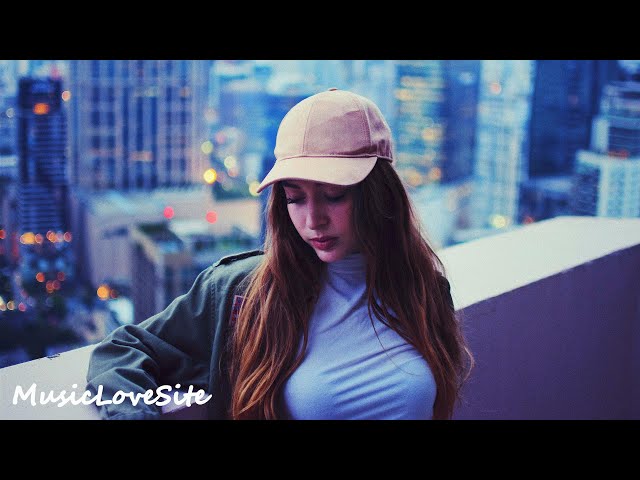 Roald Velden - First Snowfall