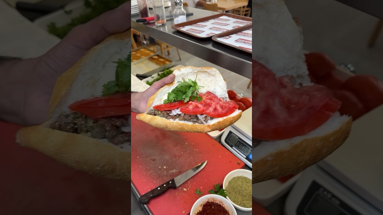 Ekmek arası sıcak Arnavut ciğeri ???? #food #keşfet #arnavutciğeri #ciğer #yemek #ankara #sakatat #et