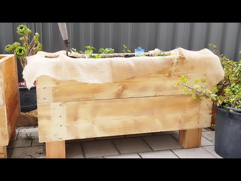 How to build a planter box with pallet wood