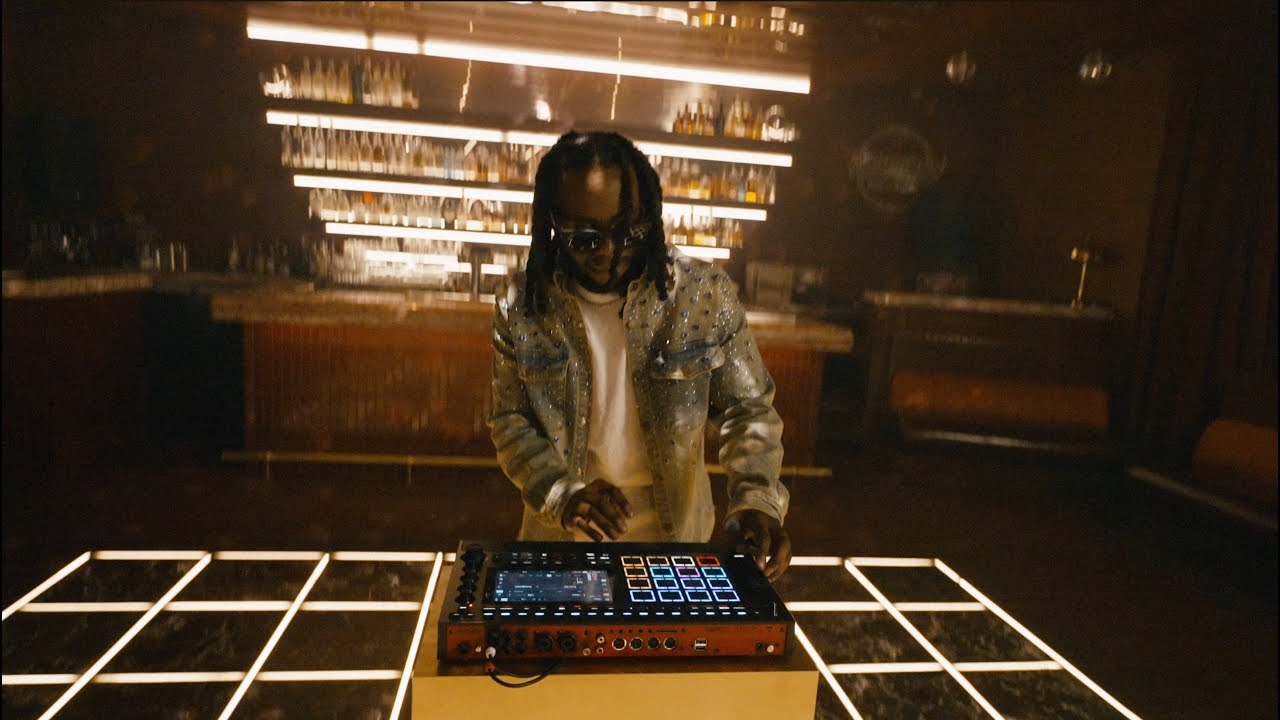 Mpc Rapper MPC Live III Standalone Performance by BeatsbyJBlack - YouTube