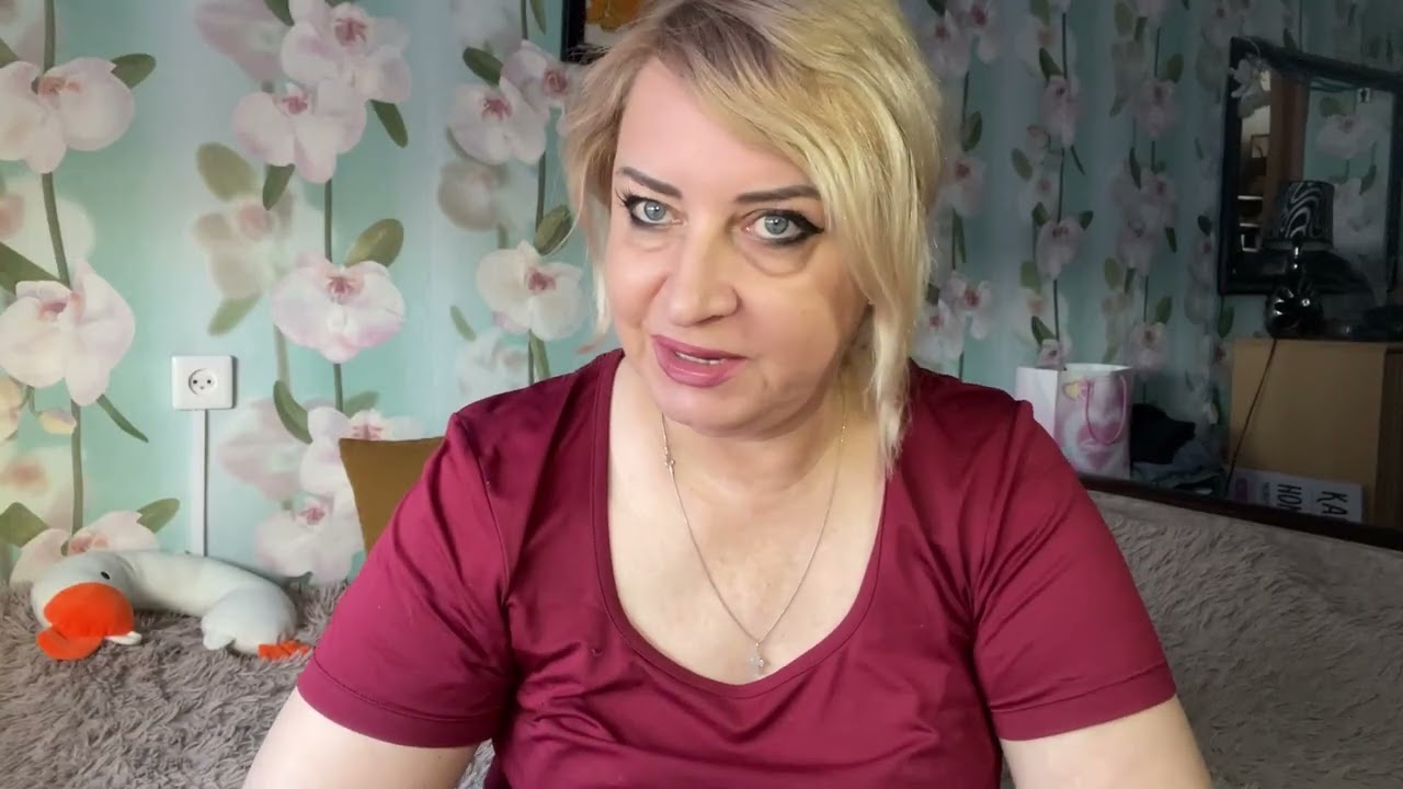 Vlog/Иду в больницу/На улице каток/Болталочка