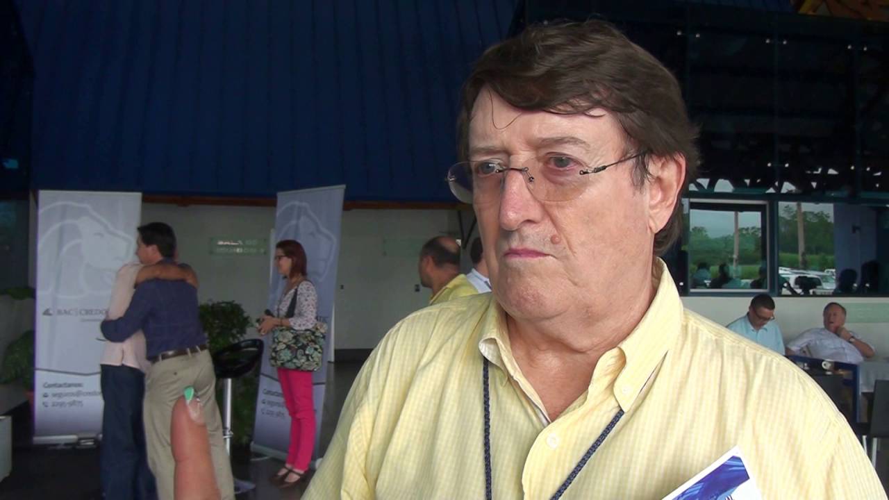 Francisco Aburquerque, Especialista en Desarrollo Económico Local
