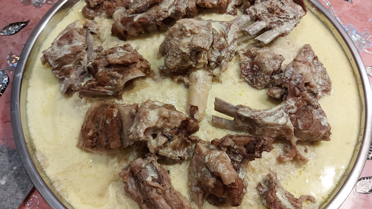 المليحي الدرعاوي باللحمة (المنسف الحوراني)