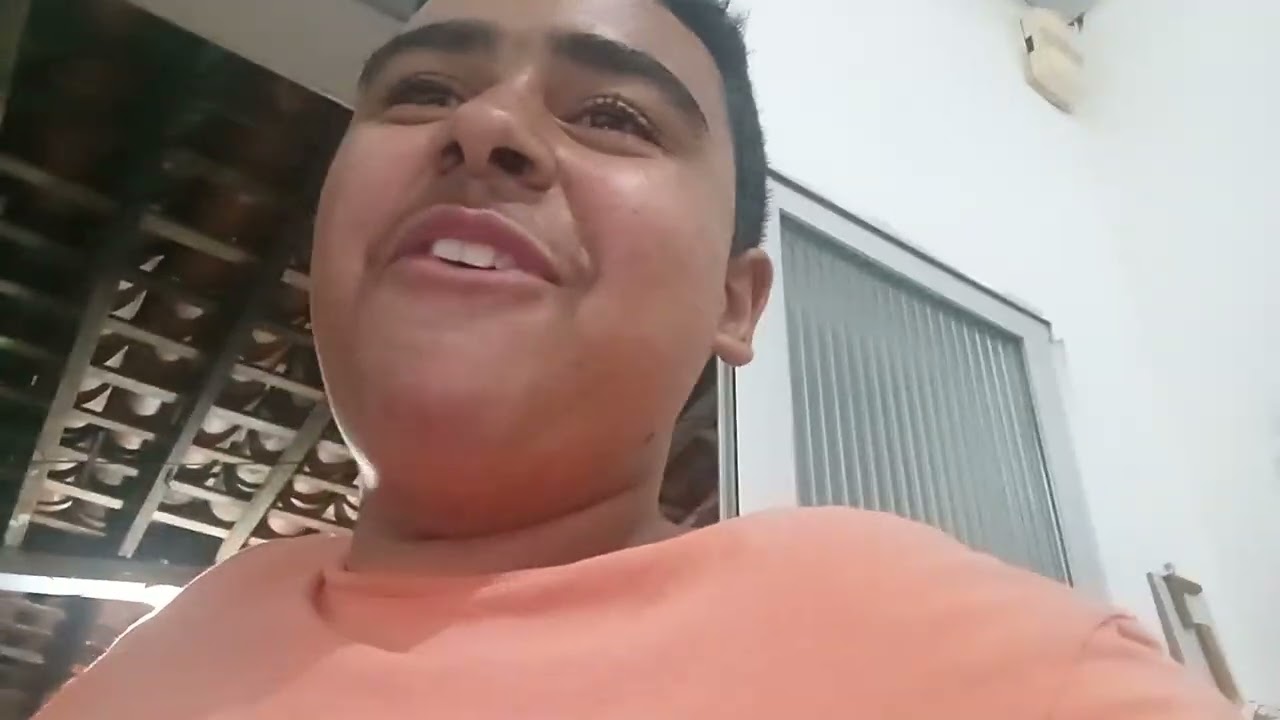 Minha amiga mi ensinou a jogar futebol 