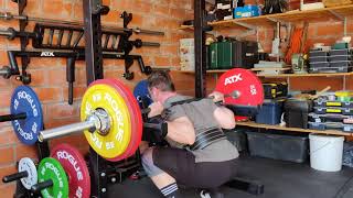 Squat: 6x157.5kg