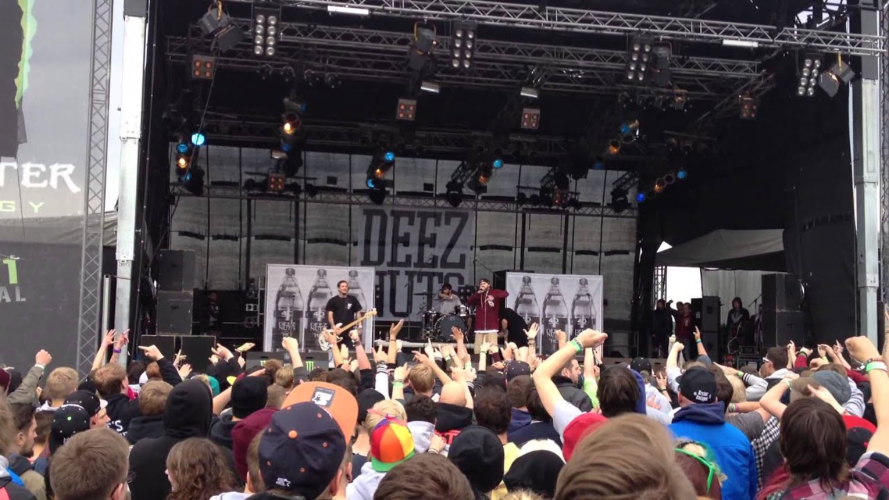 Deez Nuts I hustle everyday & Like there's no tomorrow (Live Mair1 2013) YouTube