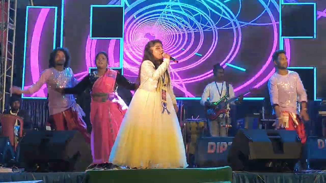 Young Bondhu Dharo Hat// cove by ## purnima Mandi # vairal song 