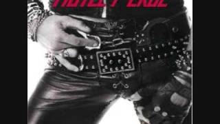 Mötley Crüe - On with the show (With Lyrics) chords