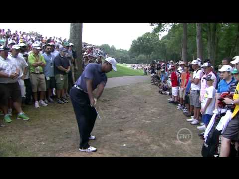 Guy Goes Nuts For Tiger Woods
