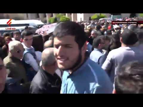 Live. Նիկոլ Փաշինյանի և նրա աջակիցների երթը դեպի Ծիծեռնակաբերդ