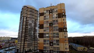 Движение облаков в городе Высотка 25 этажей дом Звезда Новочебоксарск Чувашия 7 11 2021  таймлапс