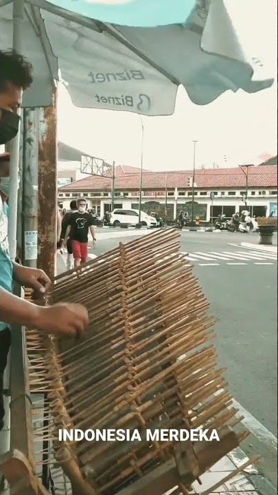 Lagu Indonesia Raya Musik Angklung