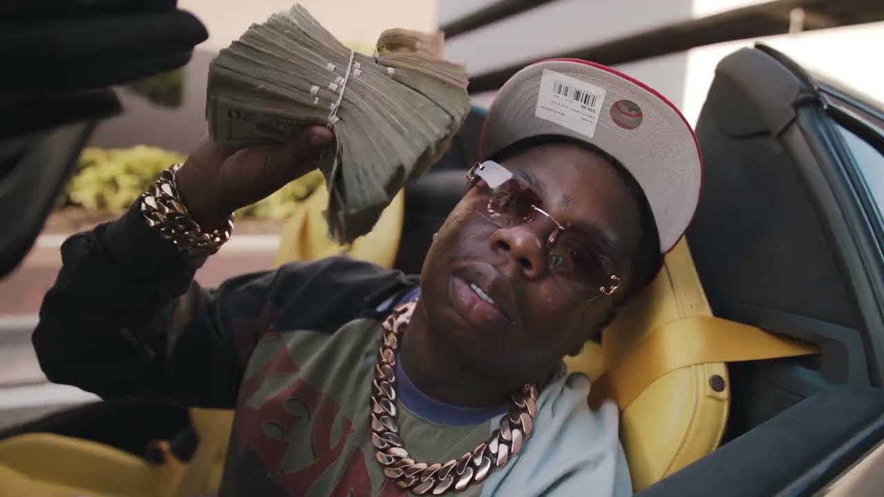 ⁣Bossman JD “ Shiftin Thru Da City “