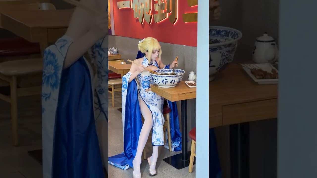 Saber, I'm hungry…  #anime #game #fyp #fate #fgo #saber #cos #cosplay #cosplayer #cosplaygirl #girl