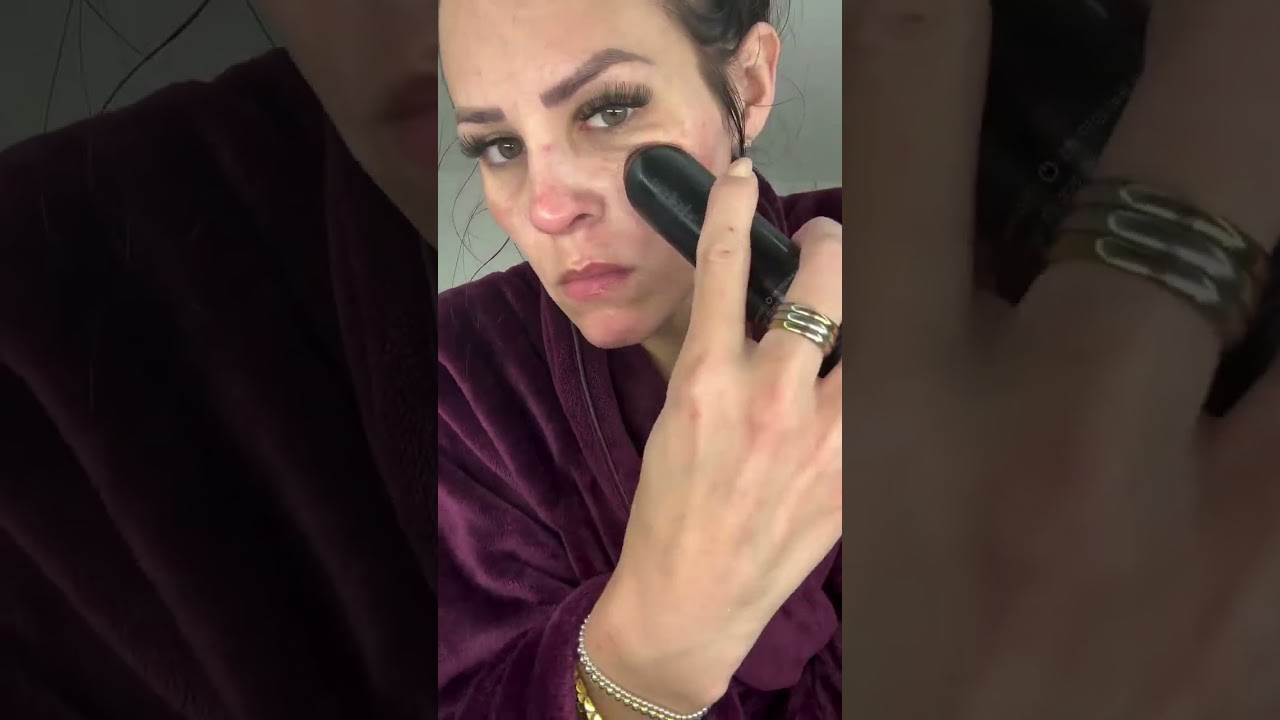 Skincare has never been my forte – I’ll be the first to admit that! While I may not have it all