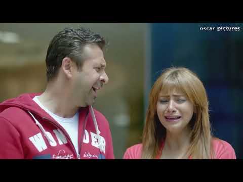 قلباها مناحة على طول ليه🤣هتموت ضحك مع كريم عبدالعزيز لما اتثبت على الطريق من الجماعة 😂
