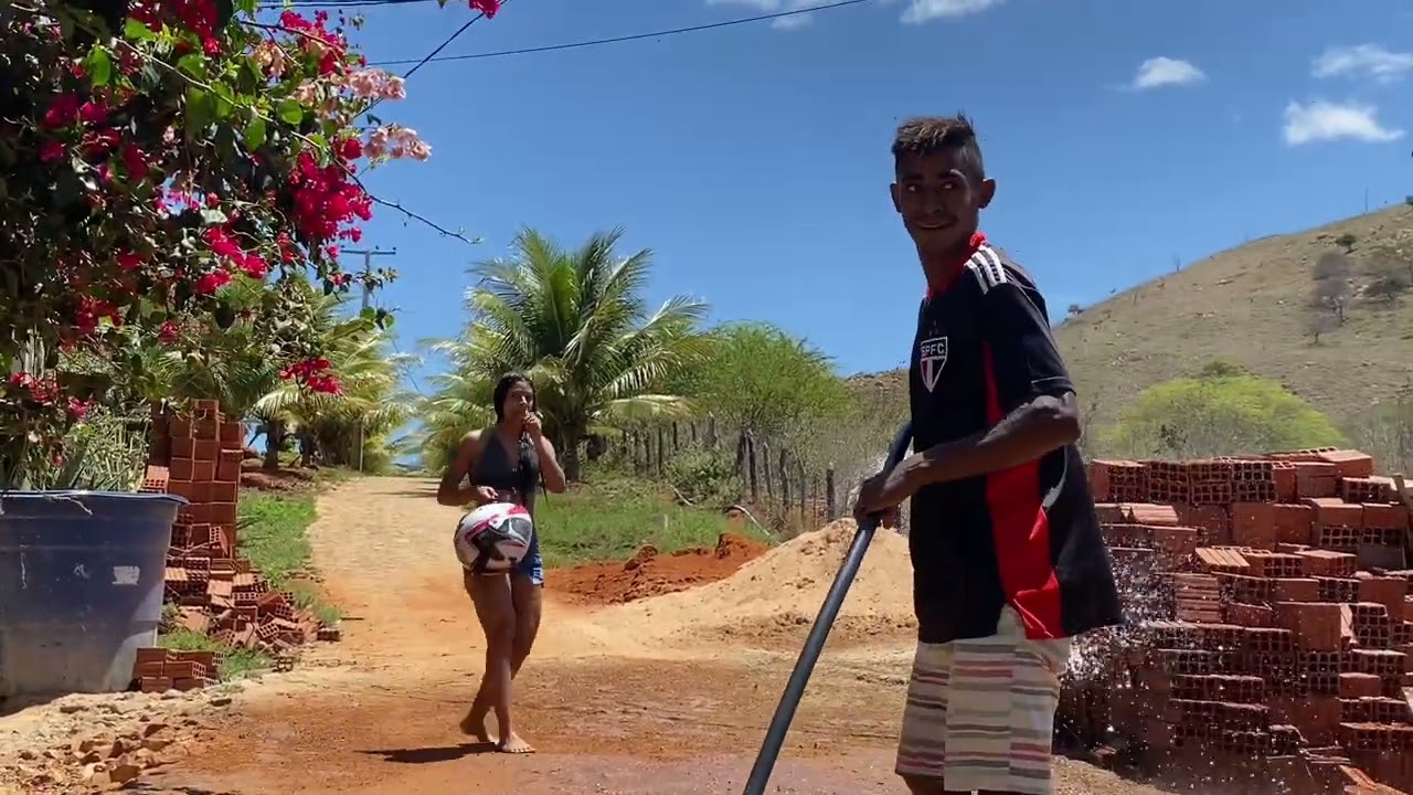 ANDRÉ ME DEU UM BANHO E ME BOTOU PARA TRABALHAR😅